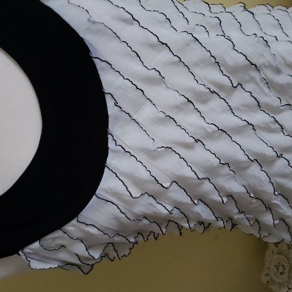 Cute Polyester Knit Ruffled Top - Picture 2 of 5